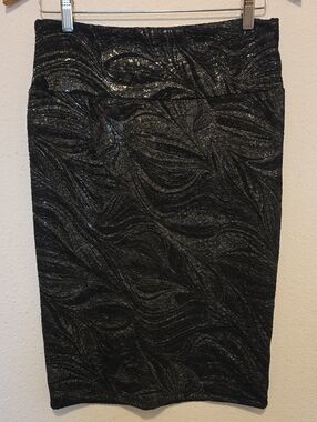 LuLaRoe Black & Black Gold Textured Pencil Skirt M